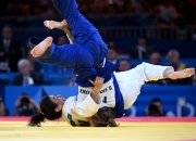 开云足球直播-柔道比赛角逐异常激烈，法国选手夺冠