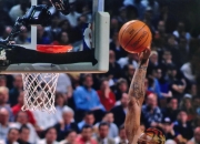 开云体育直播-关于王者归来，篮球明星复出风波轰轰烈烈的信息