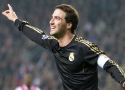 开云体育-快船轻取福建队，塔图姆状态火热，跨洋篮球的双重奏