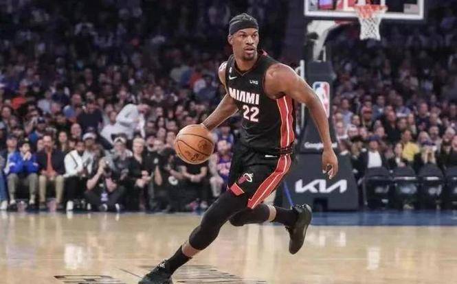 魔术鏖战尼克斯，米尔萨普送出助攻