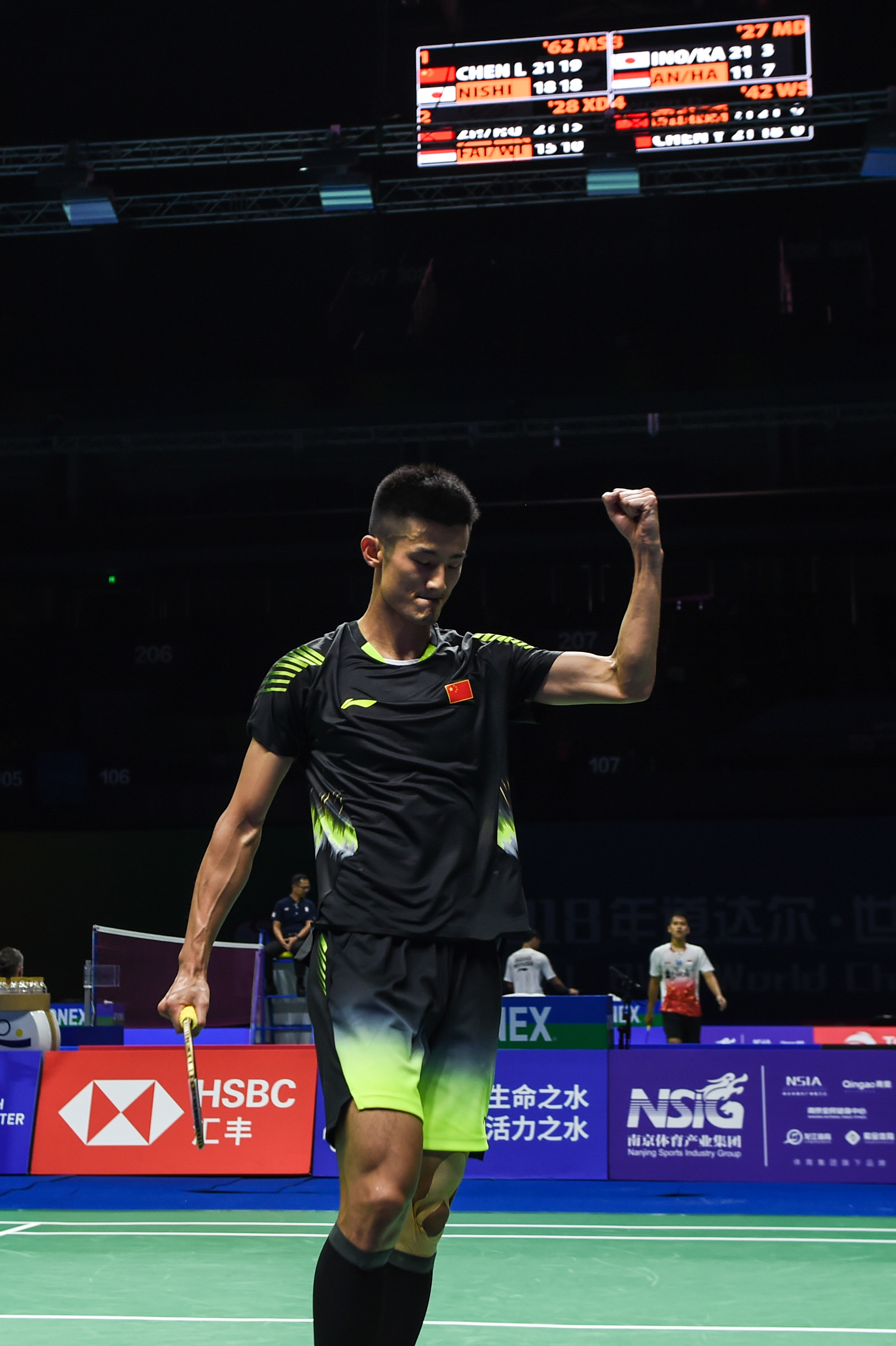 包含丹麦羽毛球队绝地反击法国羽毛球队，谌龙绝境逆转的词条