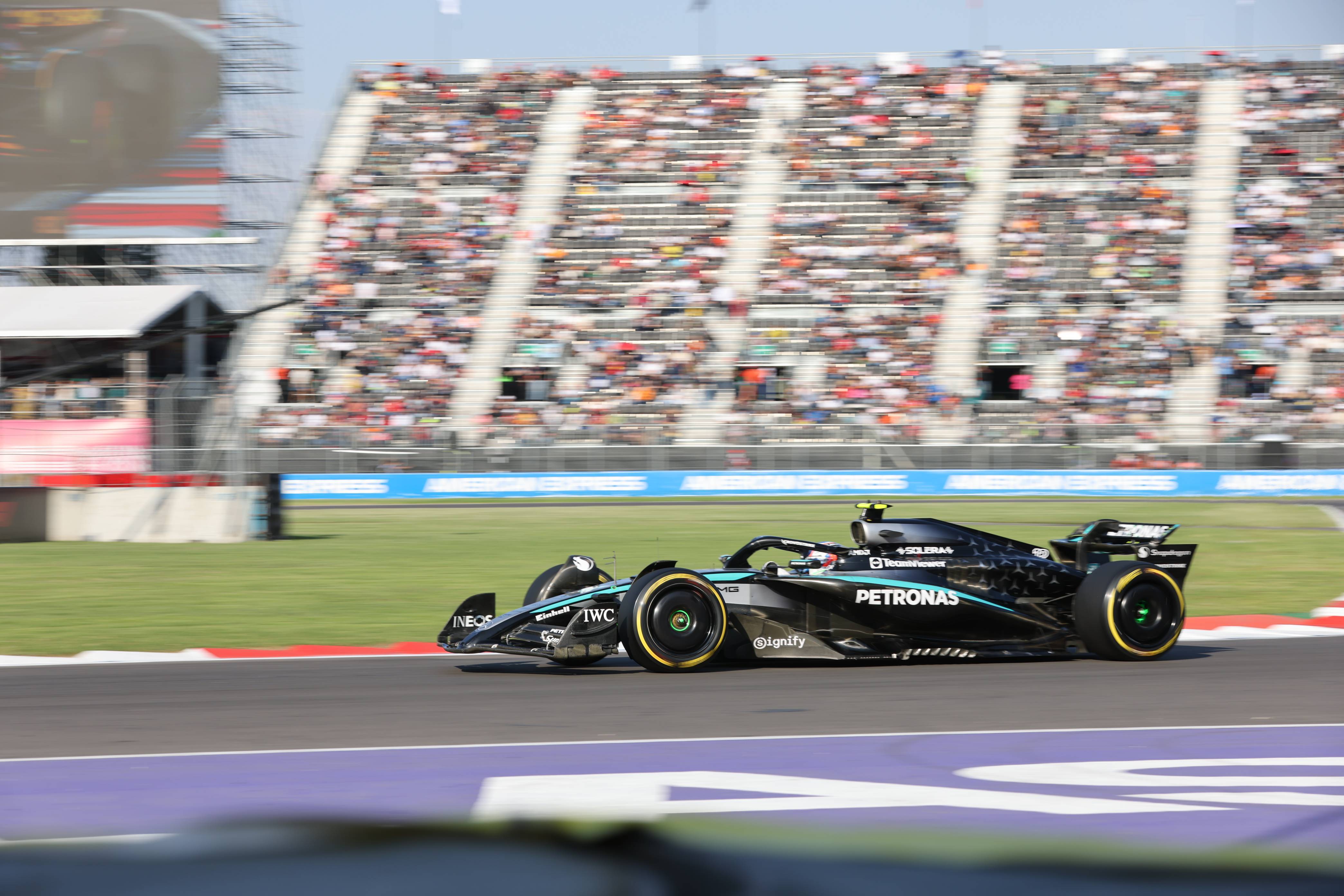 包含迈凯伦碾压雷诺车队，阿隆索关键制胜的词条