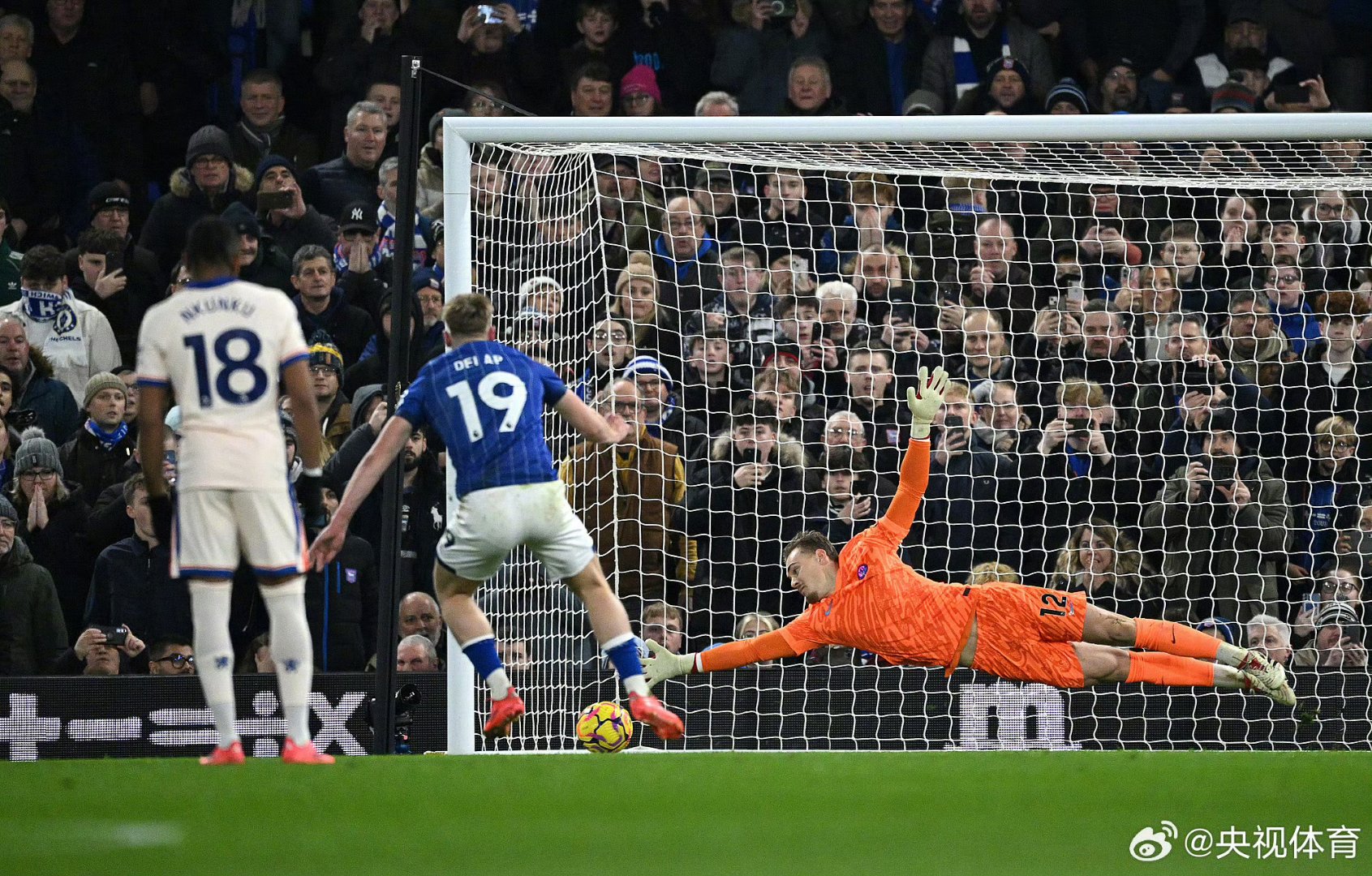 比赛中有一次绝佳的进球机会被挥霍掉了 比赛中有一次绝佳的进球机会被挥霍掉了