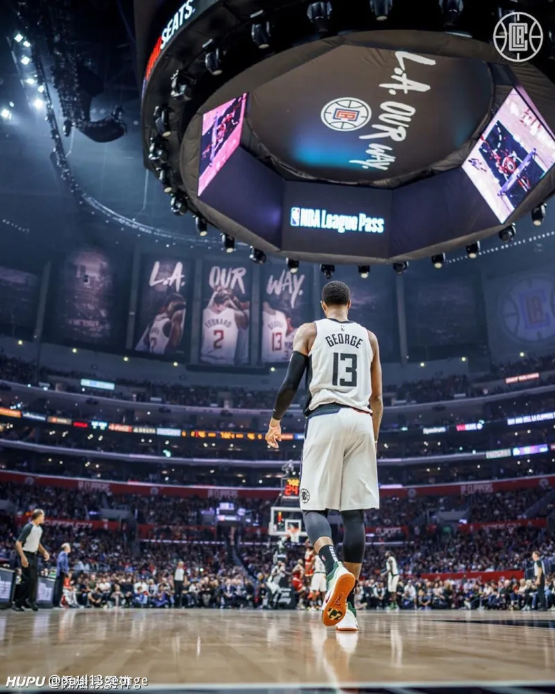 里弗斯率灭快船爵士保持西部第五位置的简单介绍