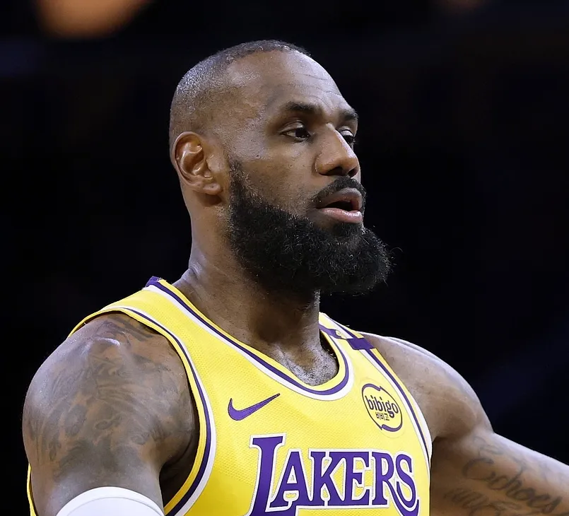 湖人失去优势，詹姆斯难以领军