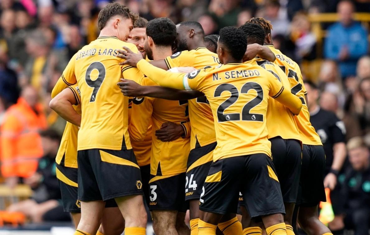 热刺客场惜败狼队，欧战资格渐行渐远的简单介绍