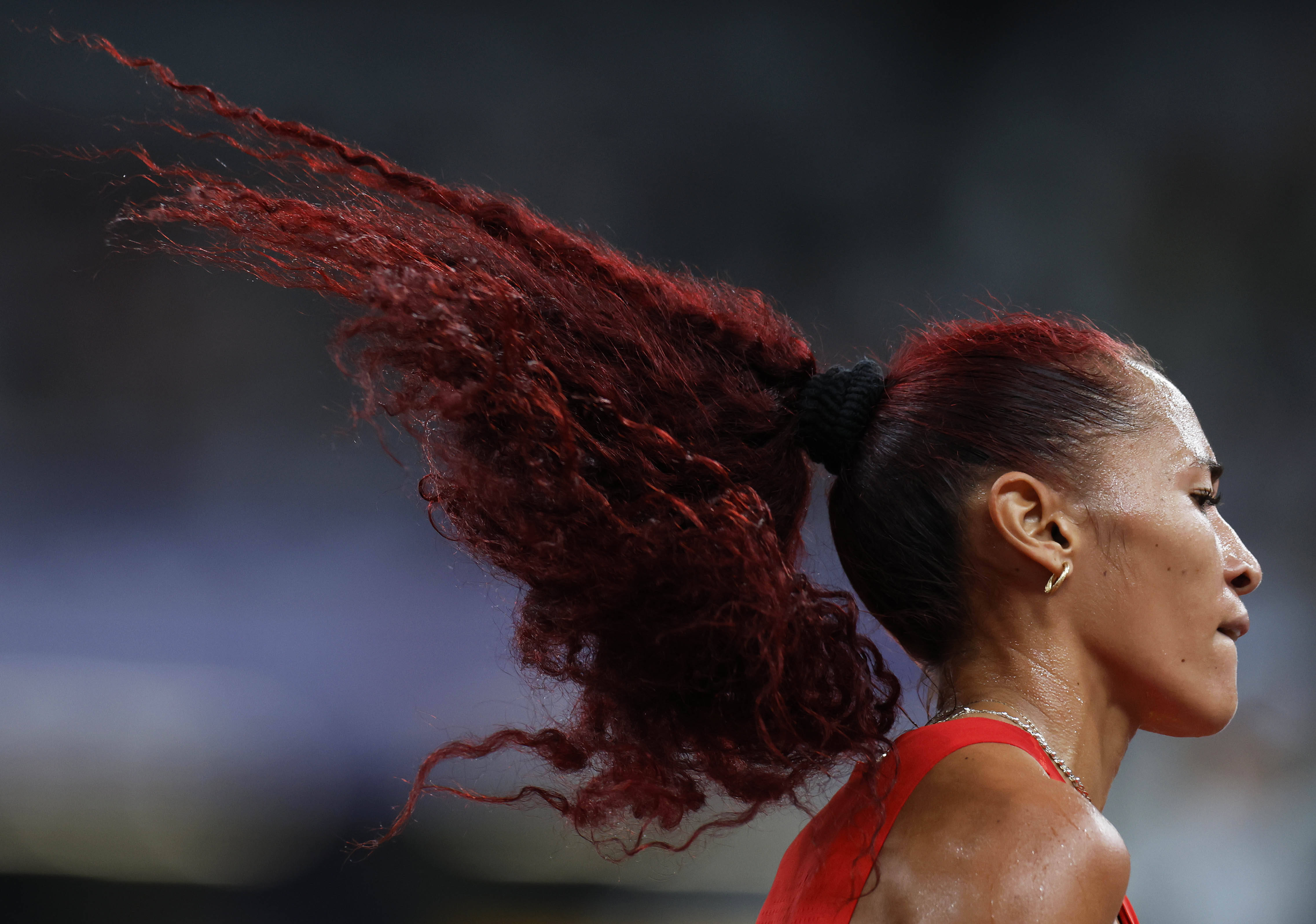 包含田径女子米决赛拉开序幕，肯尼亚选手全力冲刺夺冠的词条