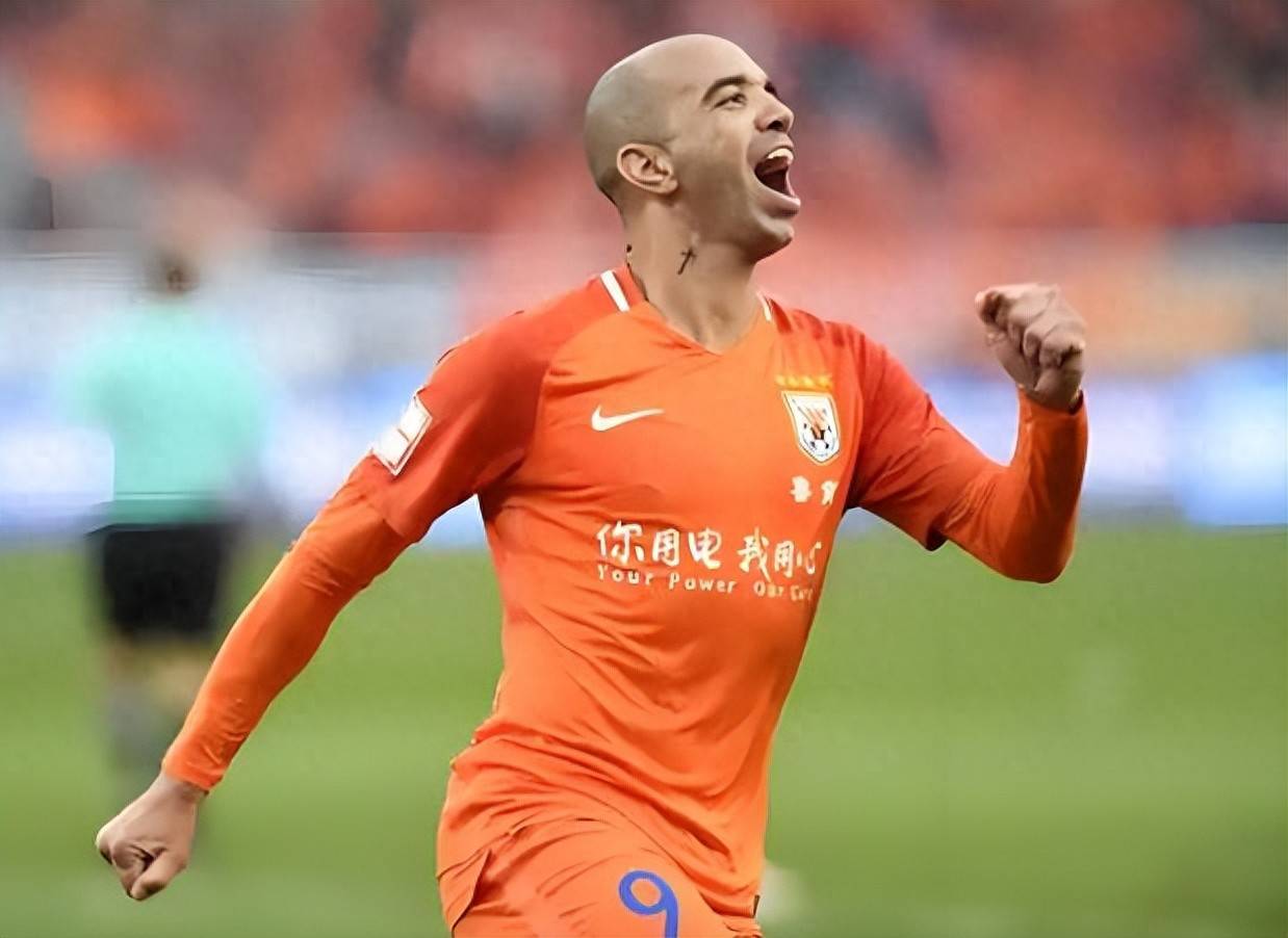 鲁能外援再献神勇表现,取得胜利 鲁能外援再献神勇表现,取得胜利