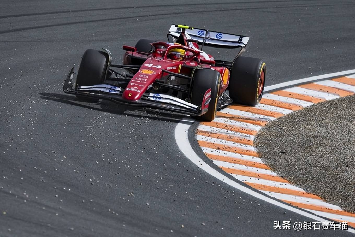 阿斯顿马丁鏖战迈凯伦，勒克莱尔点燃赛场的简单介绍