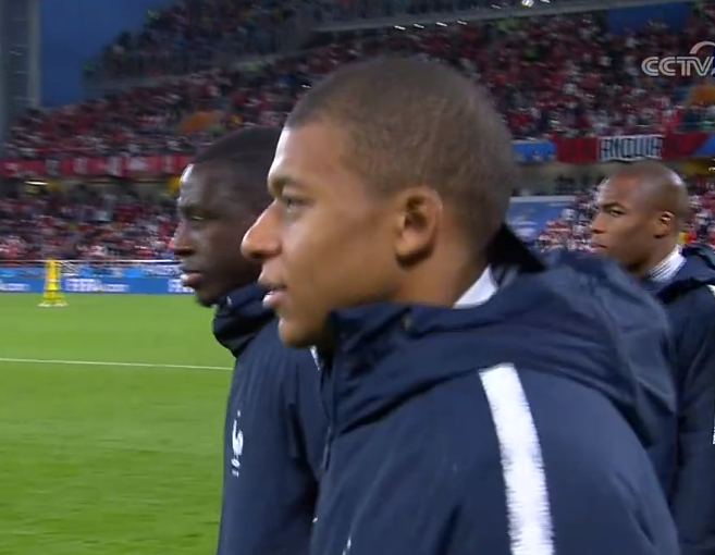 秘鲁险胜墨西哥，博格巴2统治全场的简单介绍