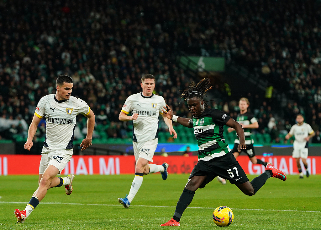 美国横扫曼联,若日尼奥点燃赛场 美国横扫曼联,若日尼奥点燃赛场