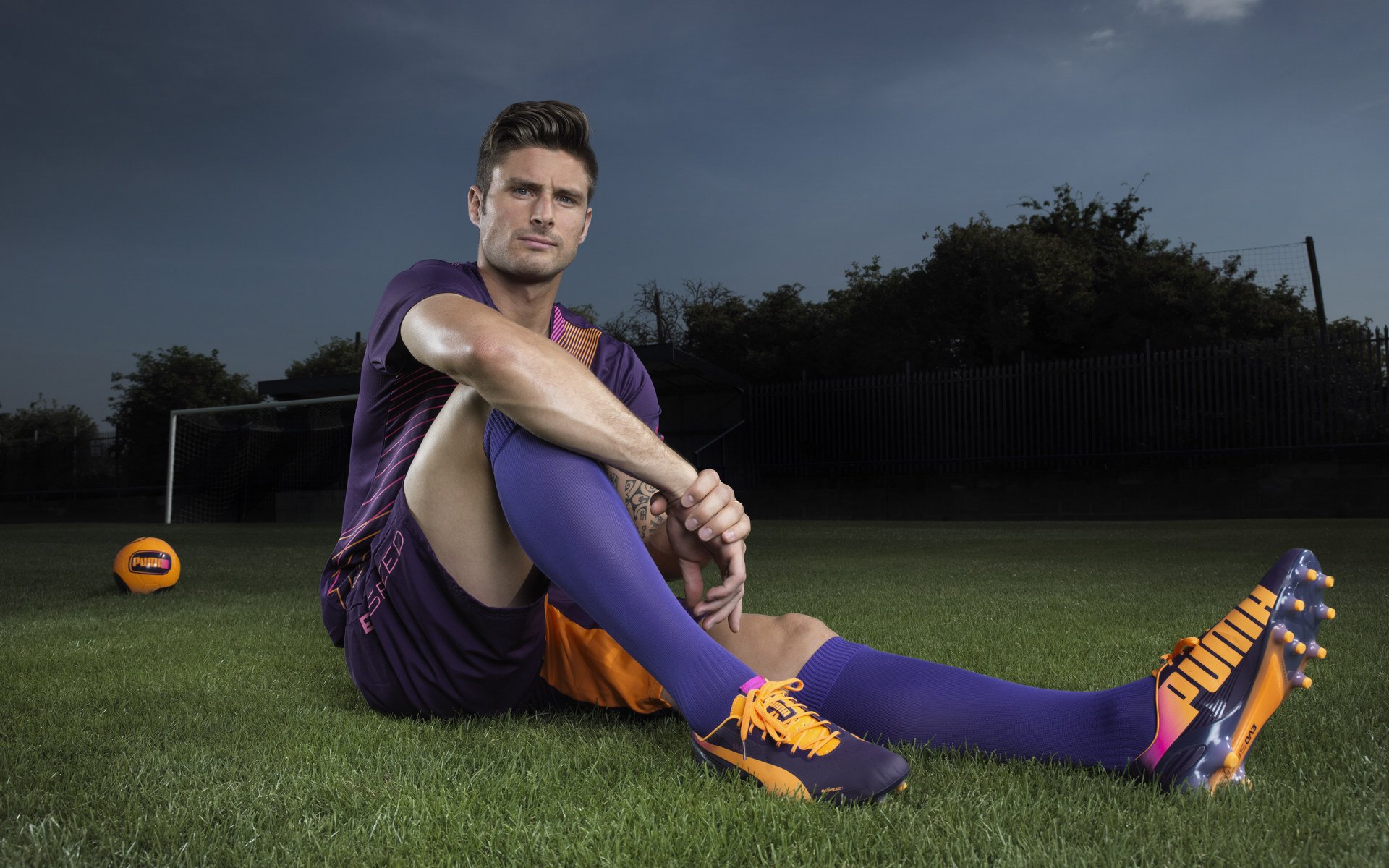 F1新赛季揭幕战之夜，保罗·里卡多状态火热，点燃巴林赛道