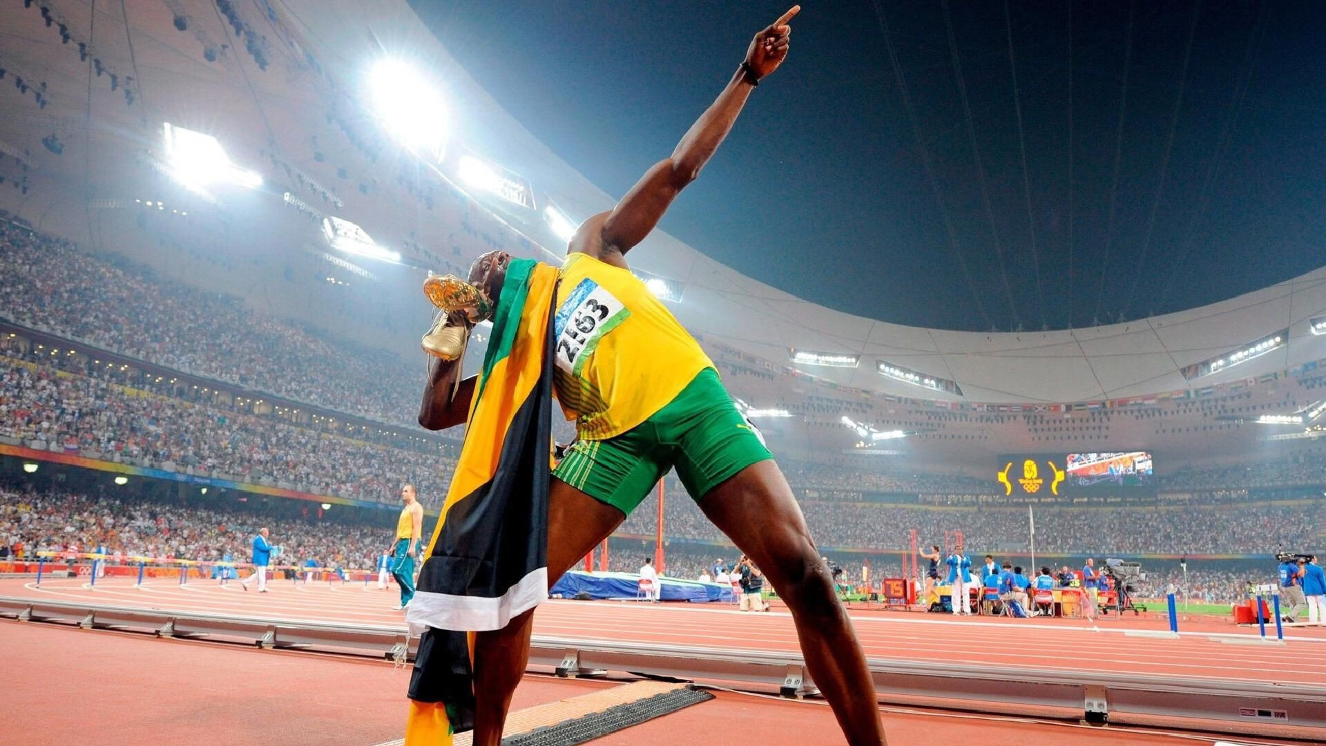 纳达尔高光闪耀，ATP总决赛的殿堂级演出如何碾压拉沃尔杯的娱乐秀？